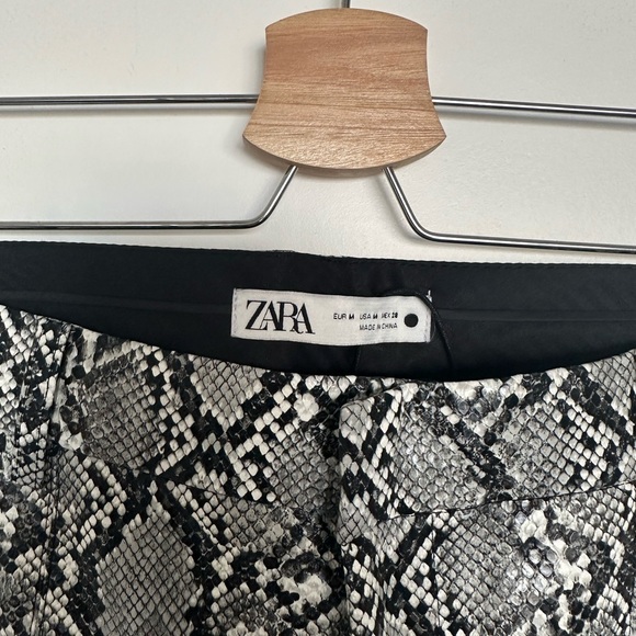 Zara snakeprint pants size M - Picture 3 of 3